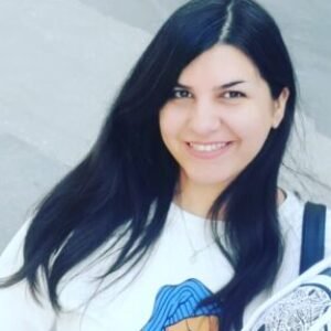 Profile photo of kimia farhangi